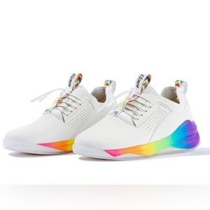 Clove Women’s Classic Rainbow Shoes Size 8.5/Men’s 7